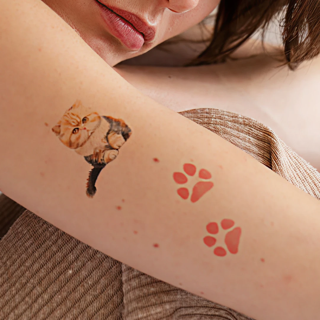 [시즌 단종] 물 없이 붙이는 타투 스티커 (애니멀 아트)