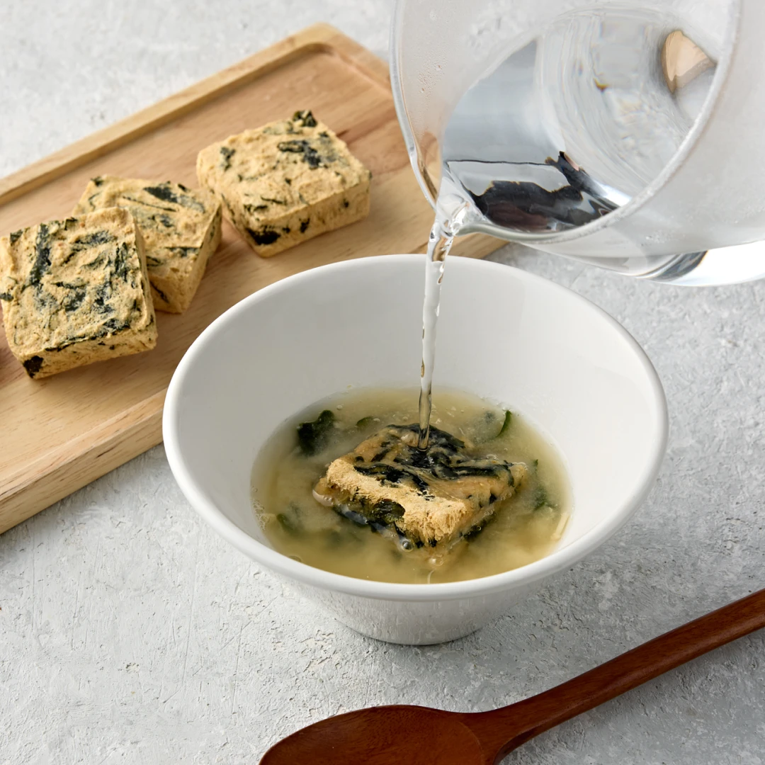 간편 물만 부어 30초 완성 미소된장국 80g(8g 10개/개 당 449원)