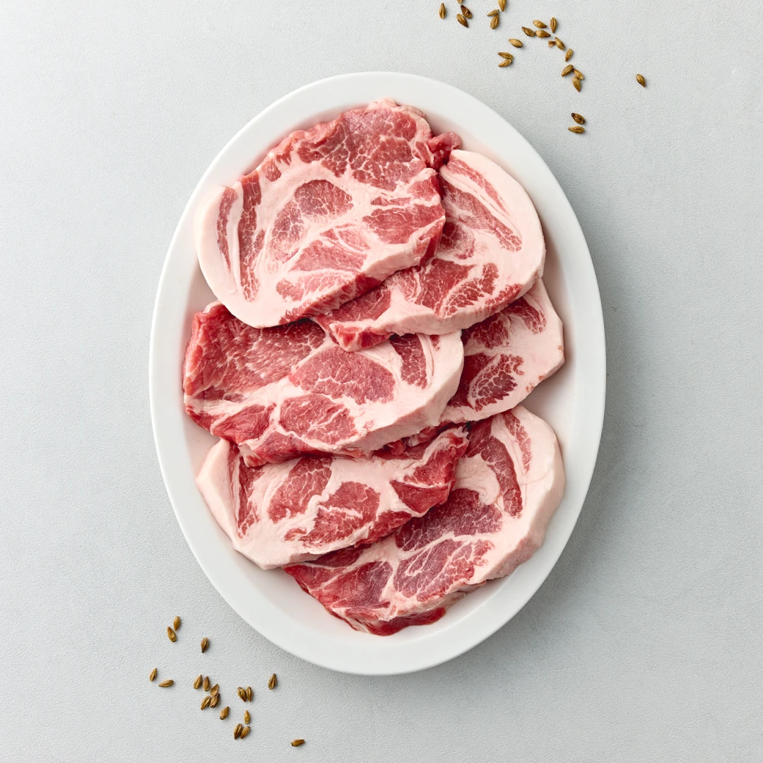 보리먹인 캐나다산 돼지 목살 구이용 1kg | 월,수,금 16시 재입고