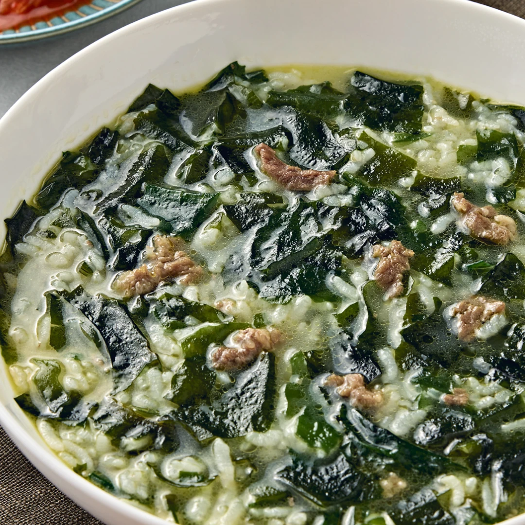 소고기 23.4% 간편 미역국밥 210g