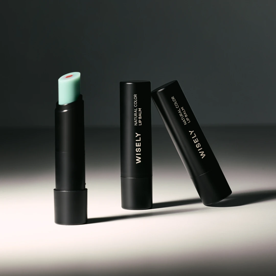 남성을 위한 내추럴 컬러 립밤 3g